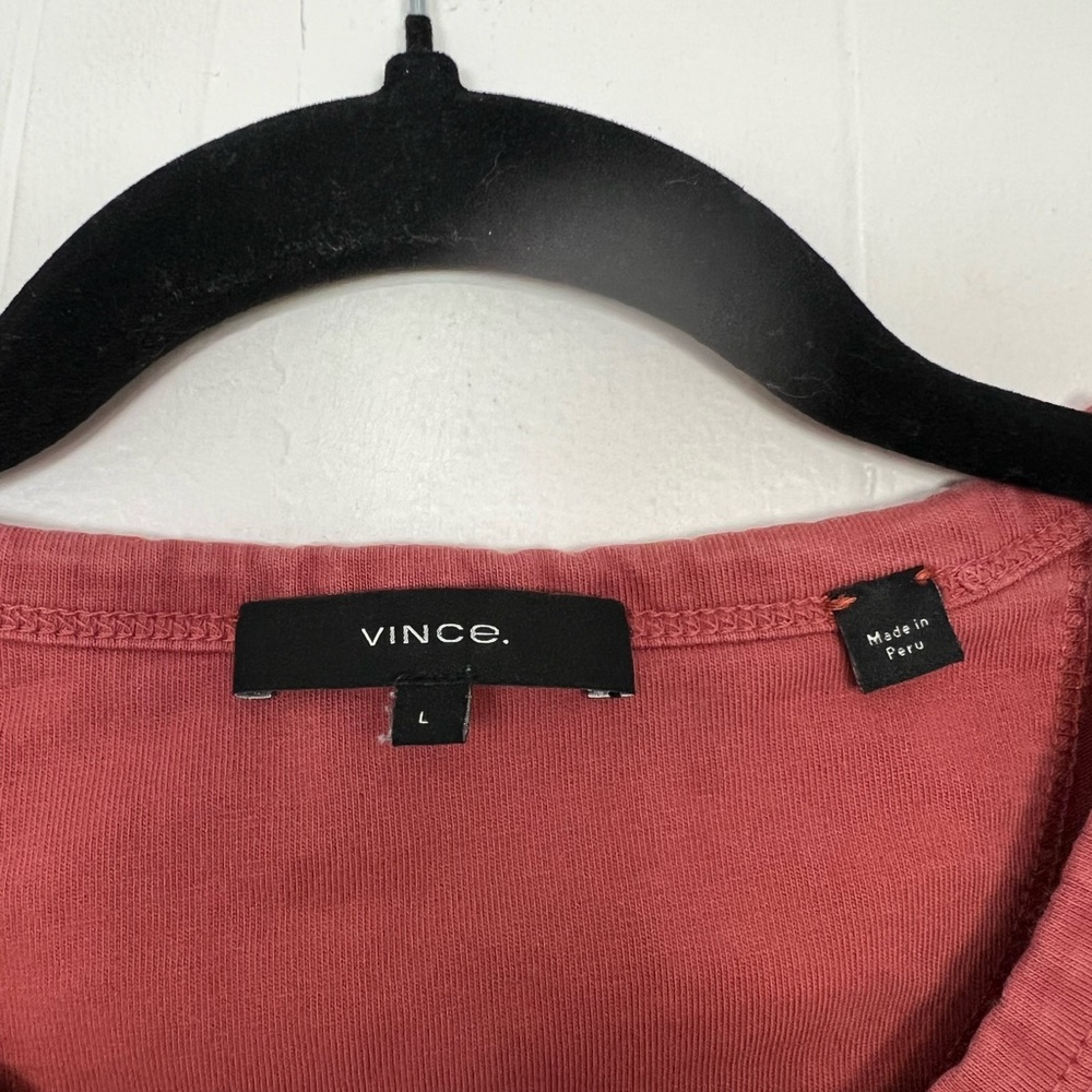 Vince Garmet-Dyed Crewneck Pocket T-Shirt Salmon‎ Men's Size Large - Picture 2 of 4